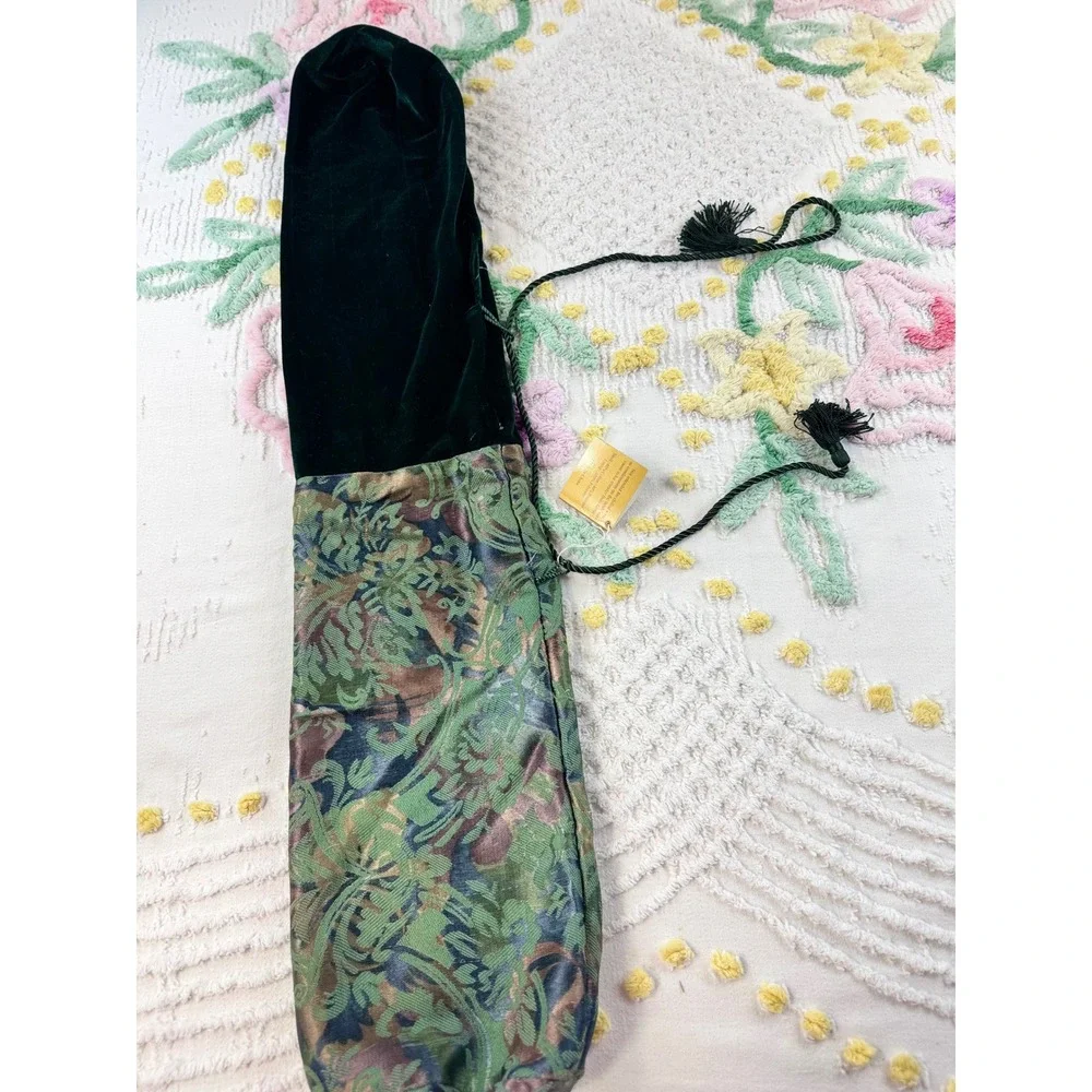 Vintage Velvet and Tapestry Wine Bottle Gift Bag Green Floral Tassel Drawstring